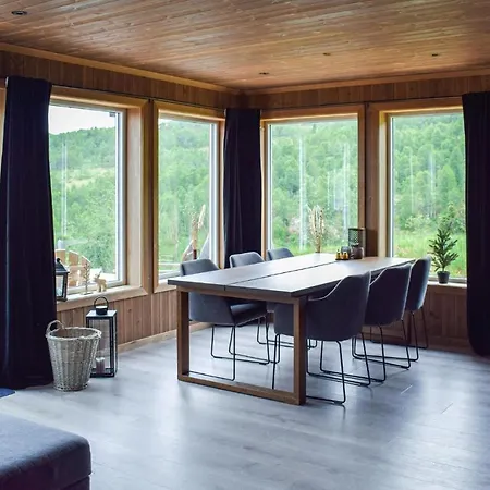 Hotel Stunning In With Kitchen 4*